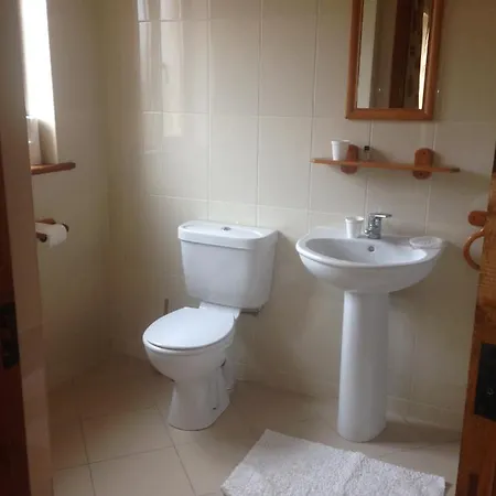 Fiddlers Rest לינה וארוחת בוקר 4*